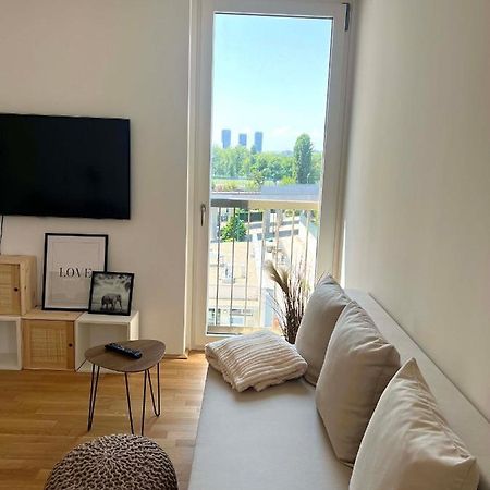 Donaublick Oasis: Stylische Wohnung Vídeň Exteriér fotografie