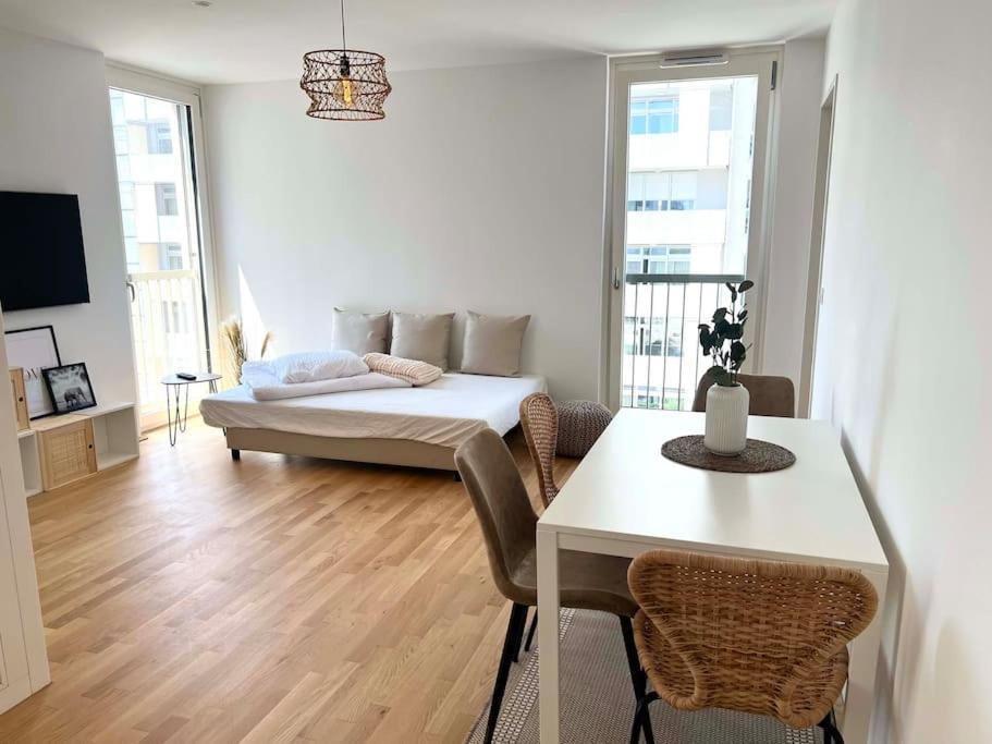 Donaublick Oasis: Stylische Wohnung Vídeň Exteriér fotografie