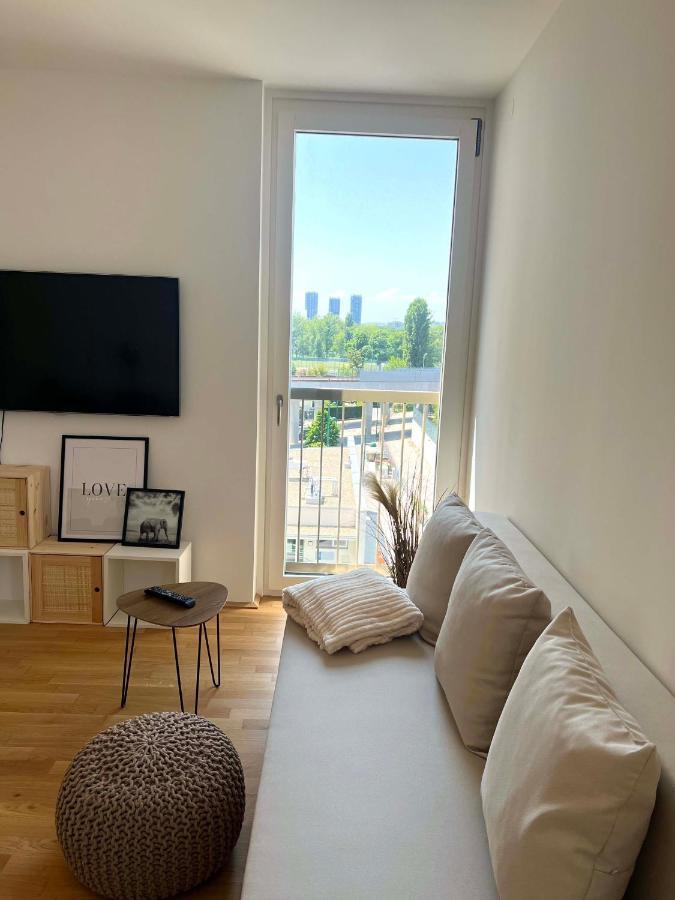 Donaublick Oasis: Stylische Wohnung Vídeň Exteriér fotografie